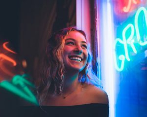 smiling women-min